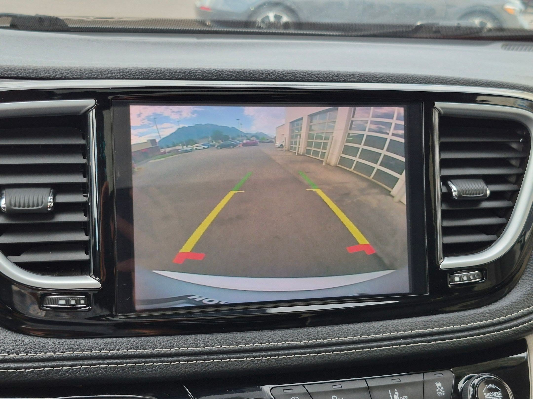 2024 Chrysler Pacifica Limited - Photo 25