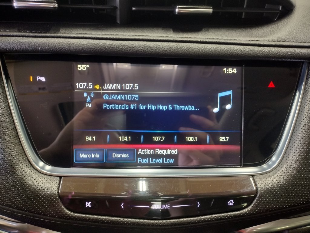 Used 2019  Cadillac Luxury image 13