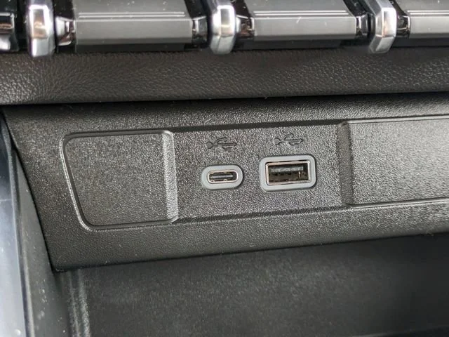 New 2026 Onyx Black GMC Elevation image 31