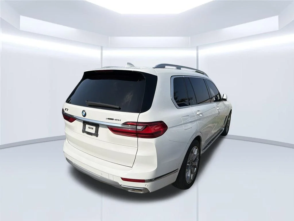 Used 2020 White BMW xDrive40i image 3