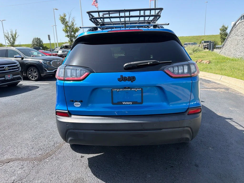 Used 2021 Blue Jeep Latitude Plus image 6