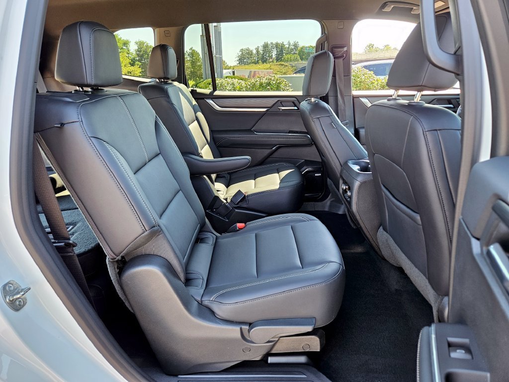 2026 GMC Acadia Elevation - Photo 14