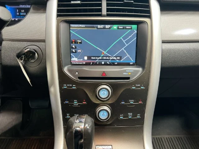 Used 2013 Gray Ford SEL image 20