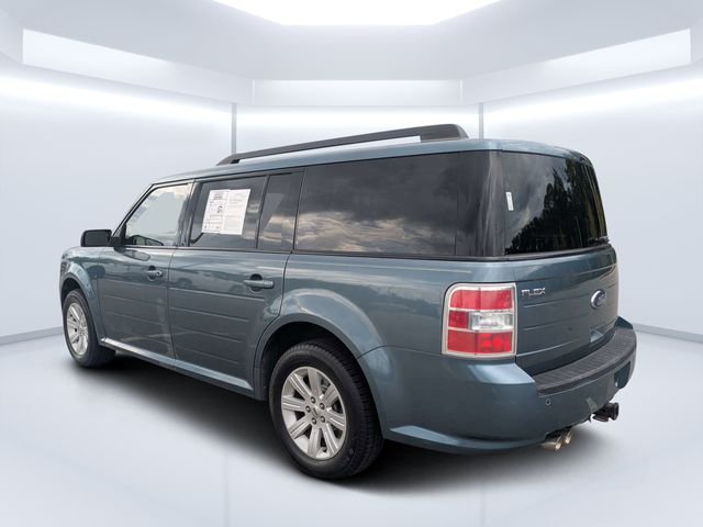 Used 2010 White Ford SE image 5