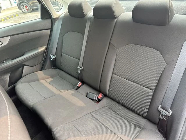 Used 2019 Red Kia LXS image 25