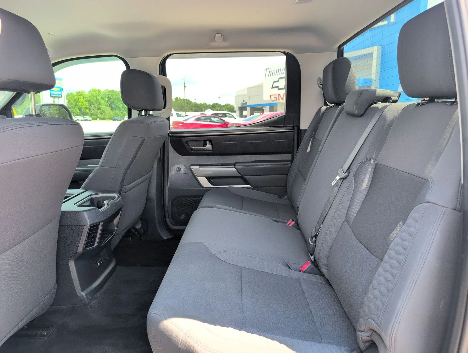 2024 Toyota Tundra SR5 - Photo 32