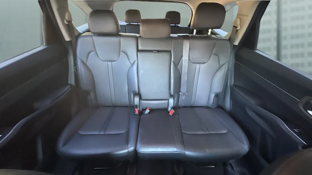Used 2023 Silver Kia X-Line S image 26
