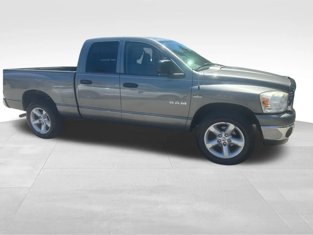 Used 2008 Gray Dodge SLT image 55