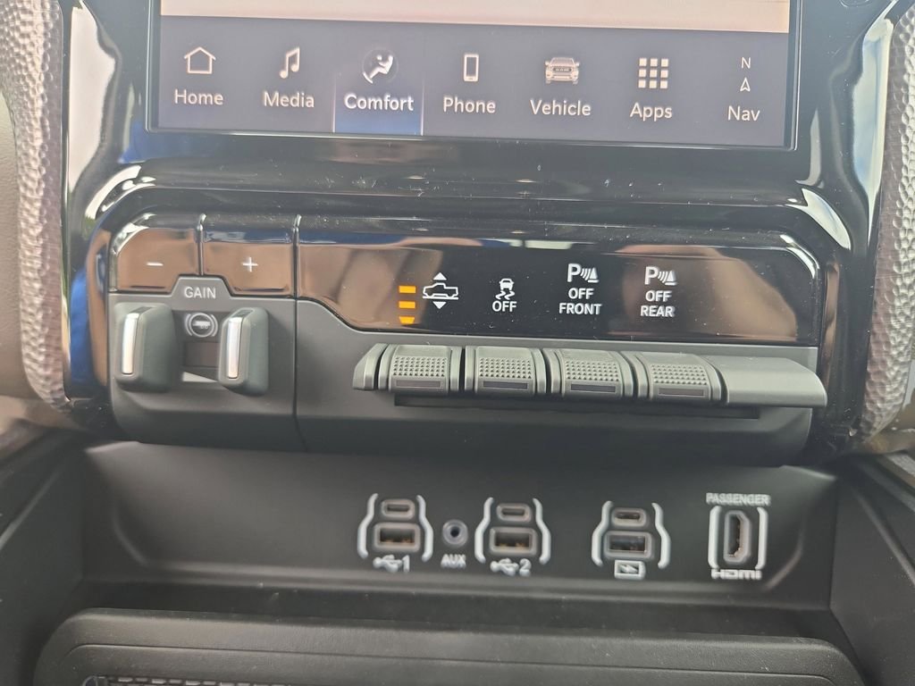 2026 RAM 1500 Limited Longhorn - Photo 17