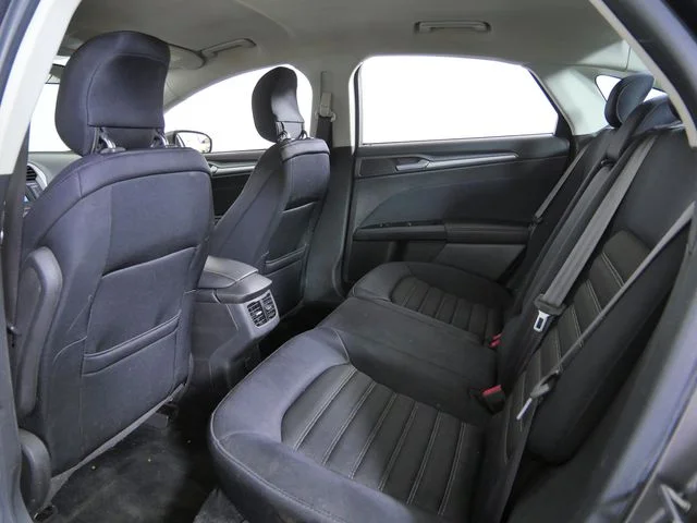 Used 2013 Gray Ford SE image 16