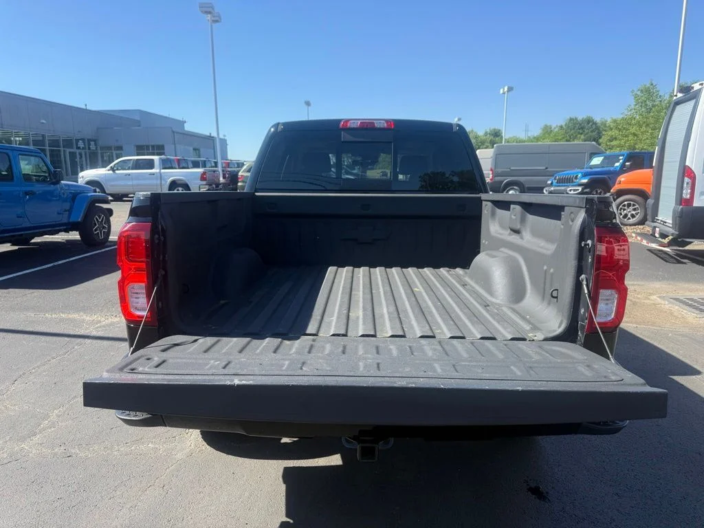Used 2018 Black Chevrolet LTZ image 40