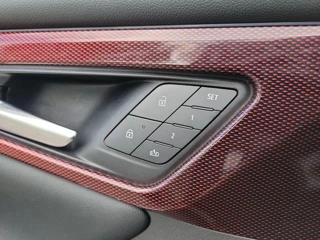 2025 Chevrolet Traverse RS - Photo 31