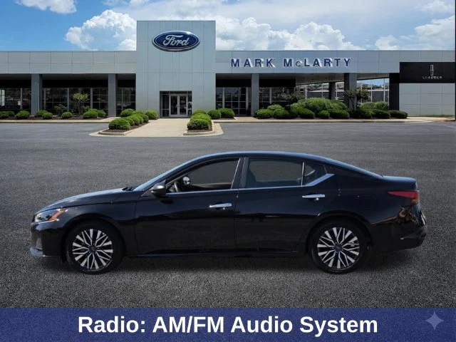 Used 2025 Black Nissan 2.5 SV image 2