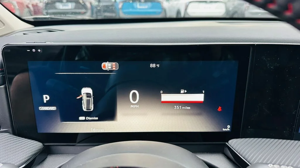 2026 Nissan KICKS SR - Photo 21
