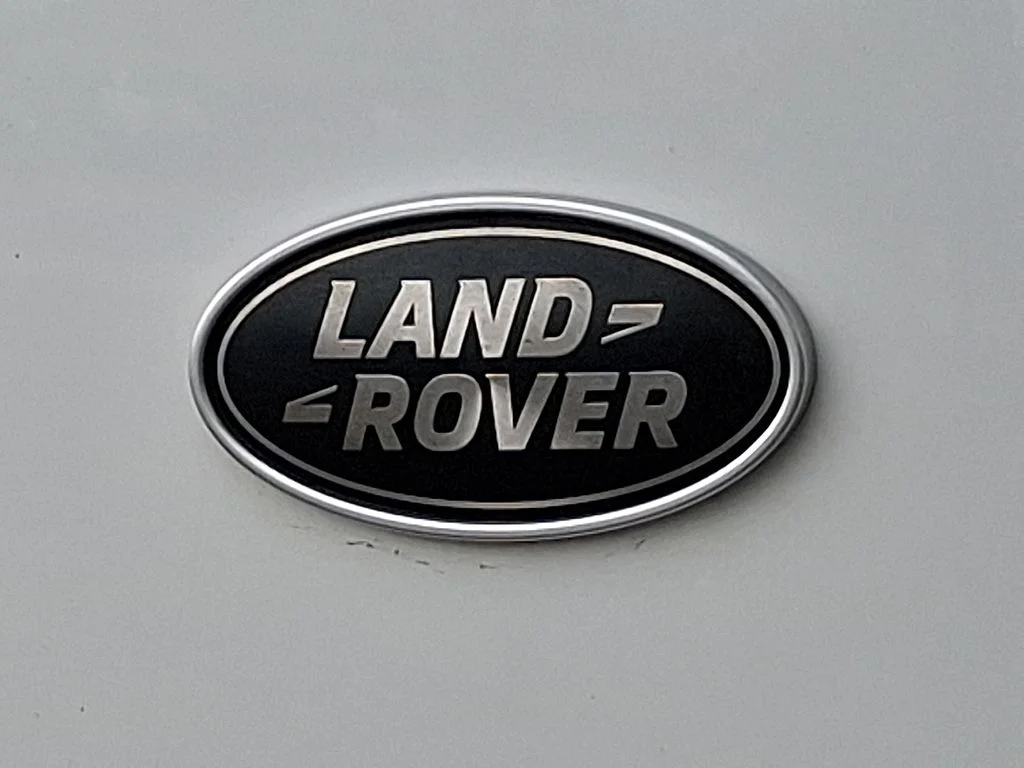 Used 2019 Fuji White Land Rover 3.0L V6 Supercharged HSE image 30
