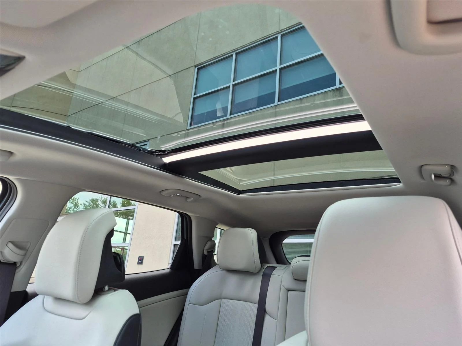 Used 2026 Heritage Blue Kia EX image 20