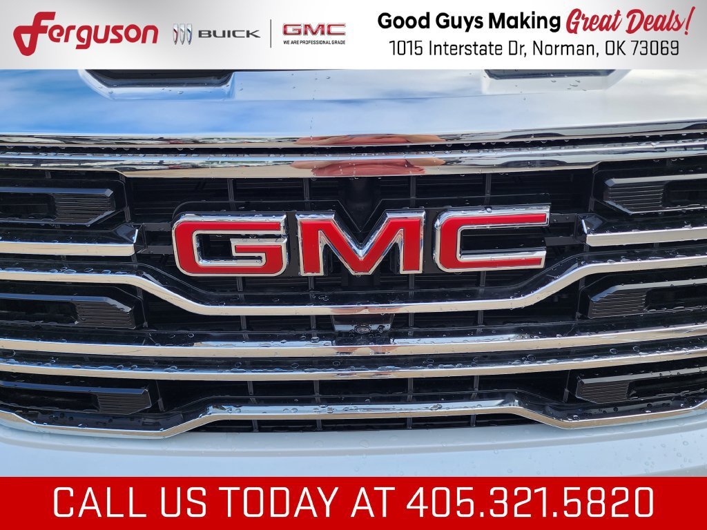2026 GMC Sierra 1500 SLT - Photo 10