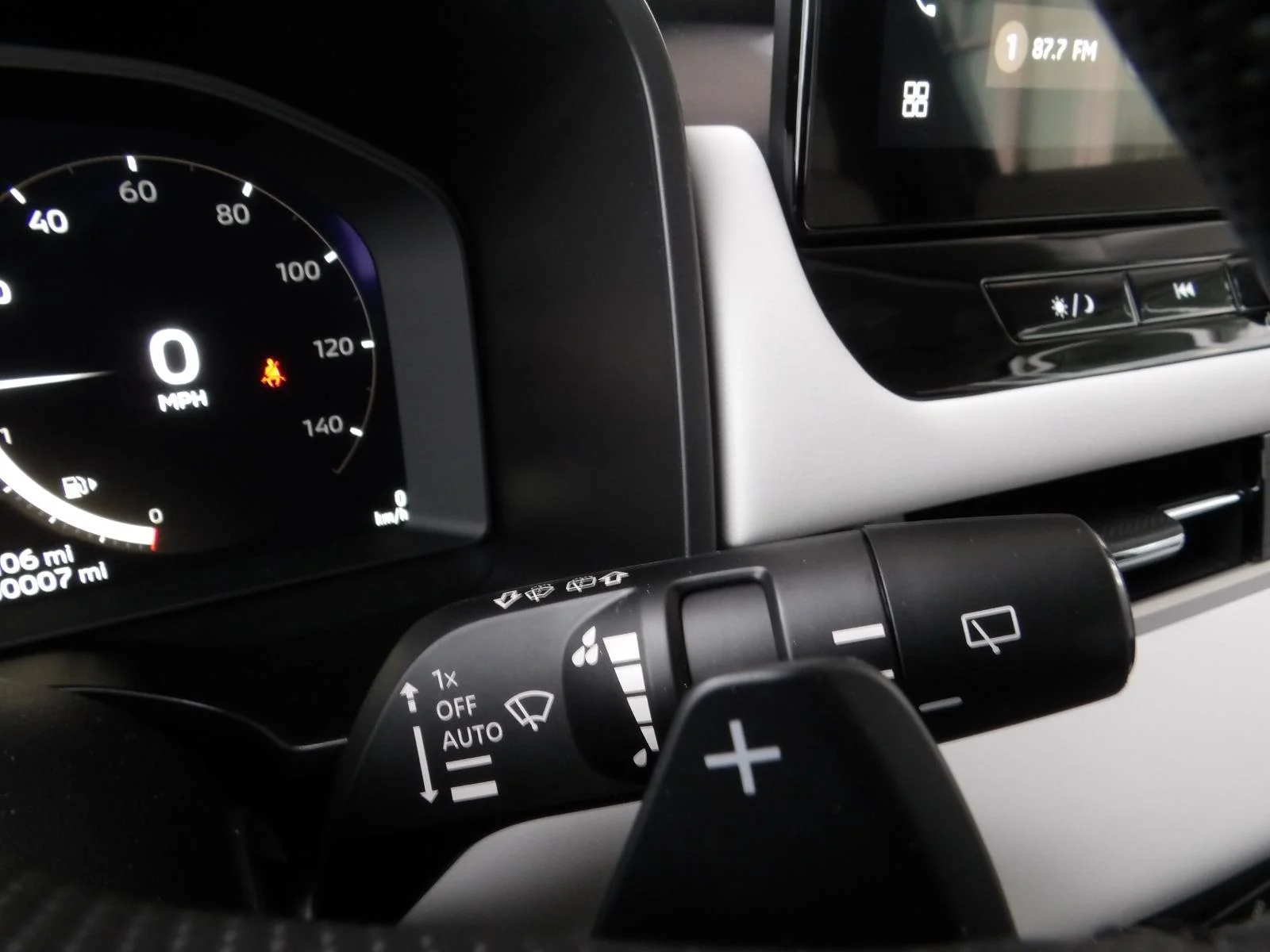 2026 Mitsubishi Outlander SE - Photo 35