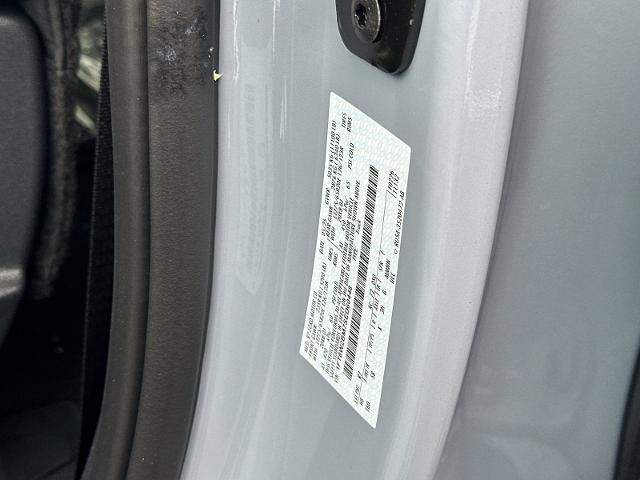 New 2025 Glacier Gray Metallic Tri-Coat Ford F-250® Lariat® image 54