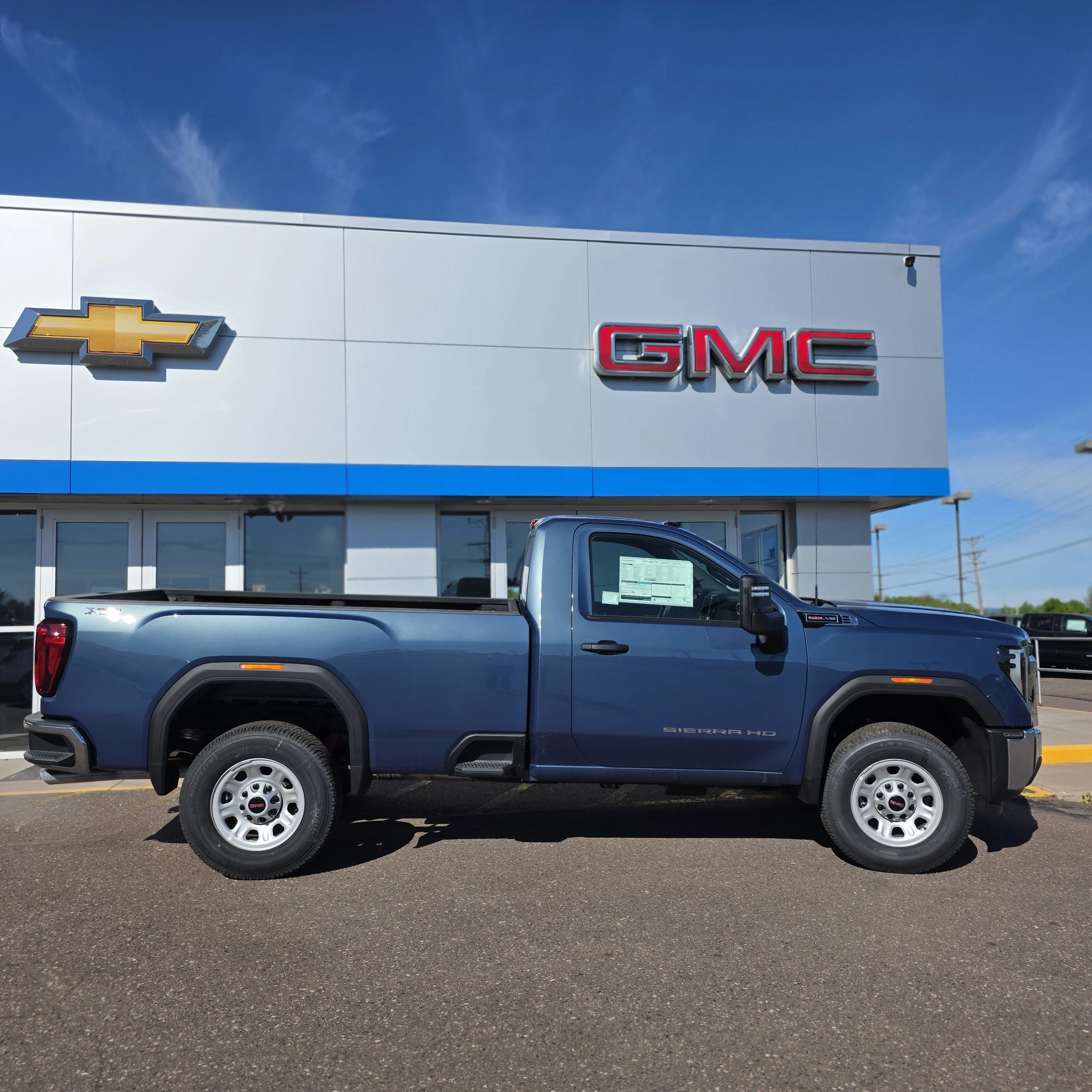 2026 GMC Sierra 2500HD Pro - Photo 2