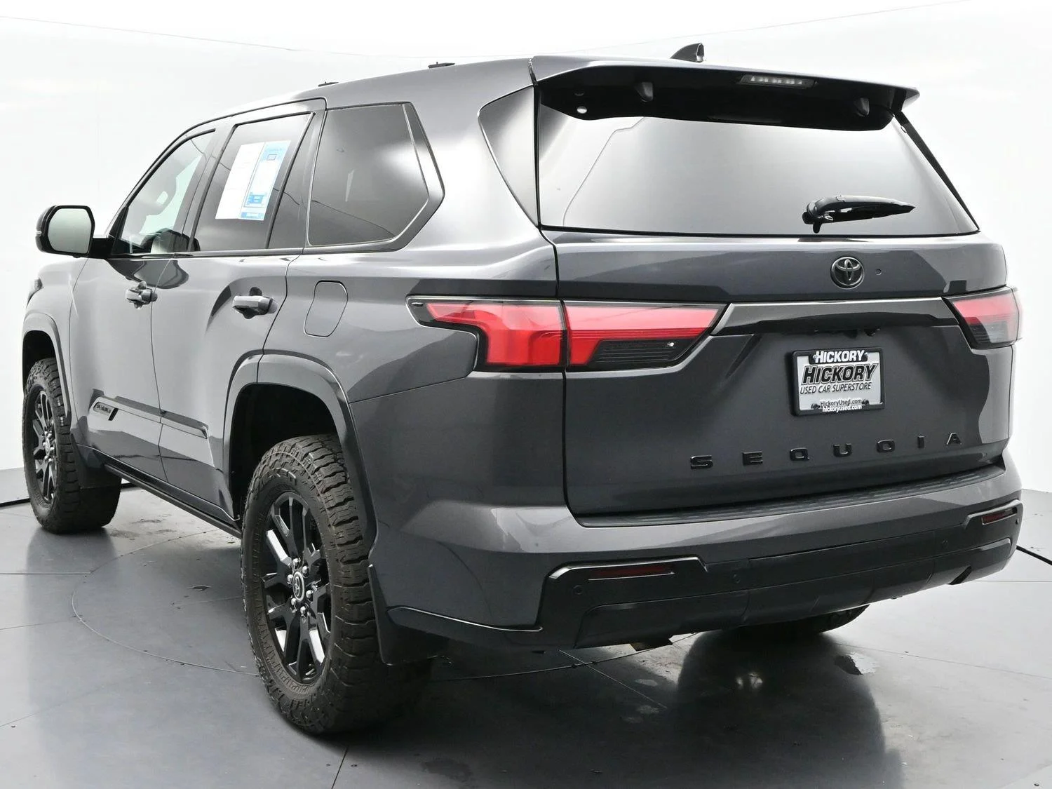 Used 2023 Magnetic Gray Metallic Toyota Platinum image 5