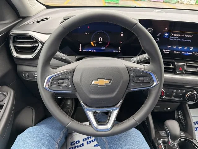 New 2026 Mosaic Black Metallic Chevrolet LT image 29