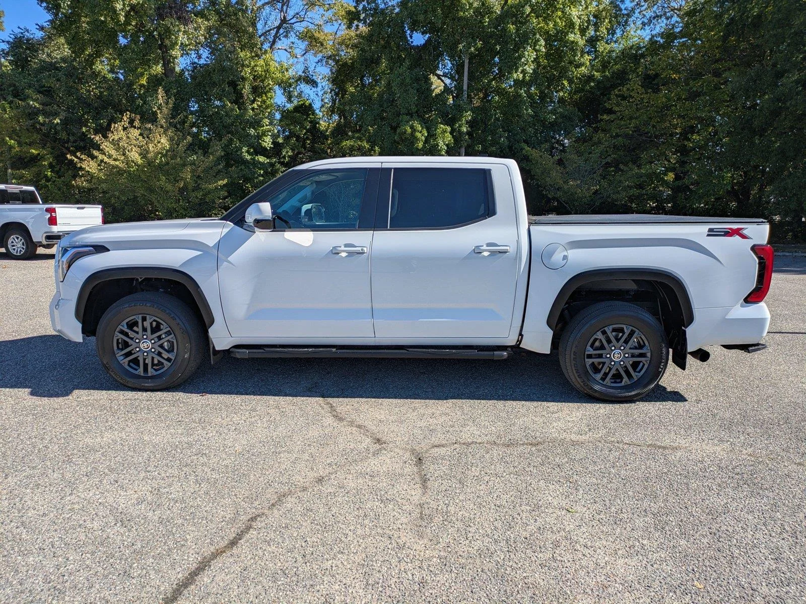 Used 2023 Ice Cap Toyota SR5 image 7