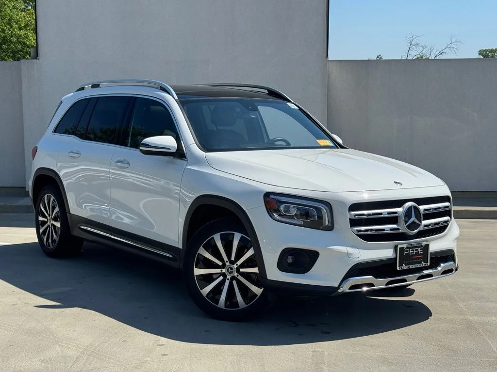 2022 Mercedes-Benz GLB GLB 250 4MATIC's photo