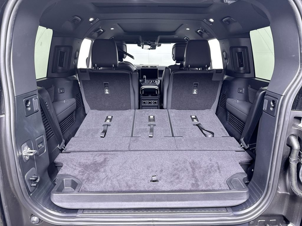 2026 Land Rover Defender X-Dynamic SE - Photo 22