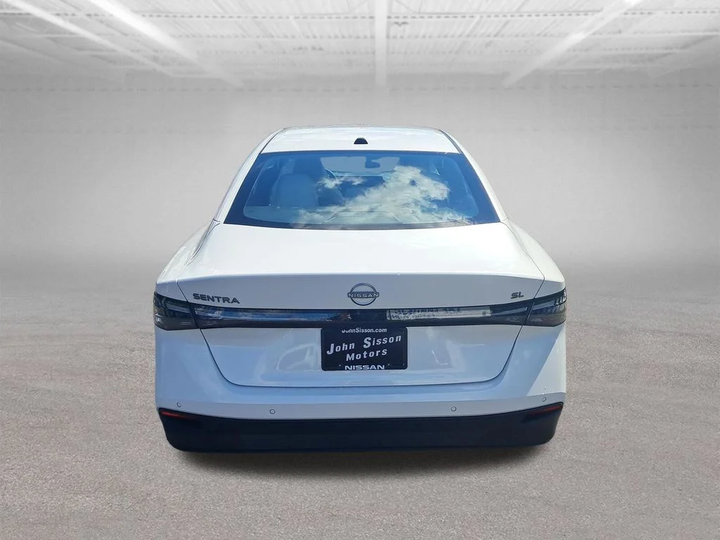 New 2026 White Nissan SL image 4