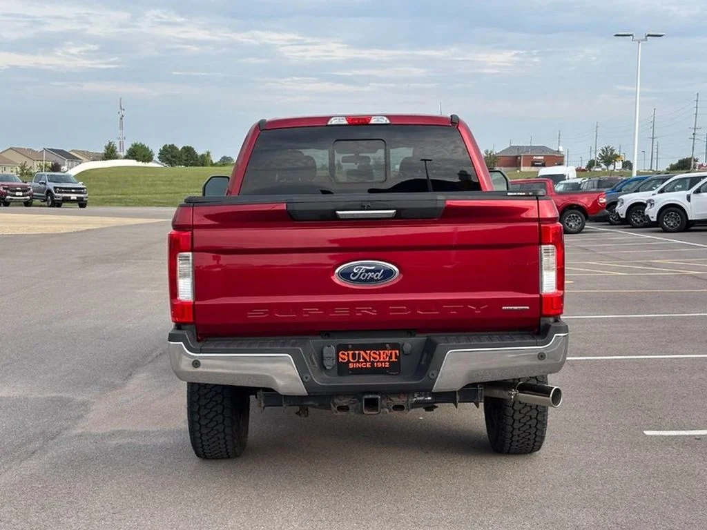 Used 2017 Ruby Red Metallic Tinted Clearcoat Ford XLT image 4