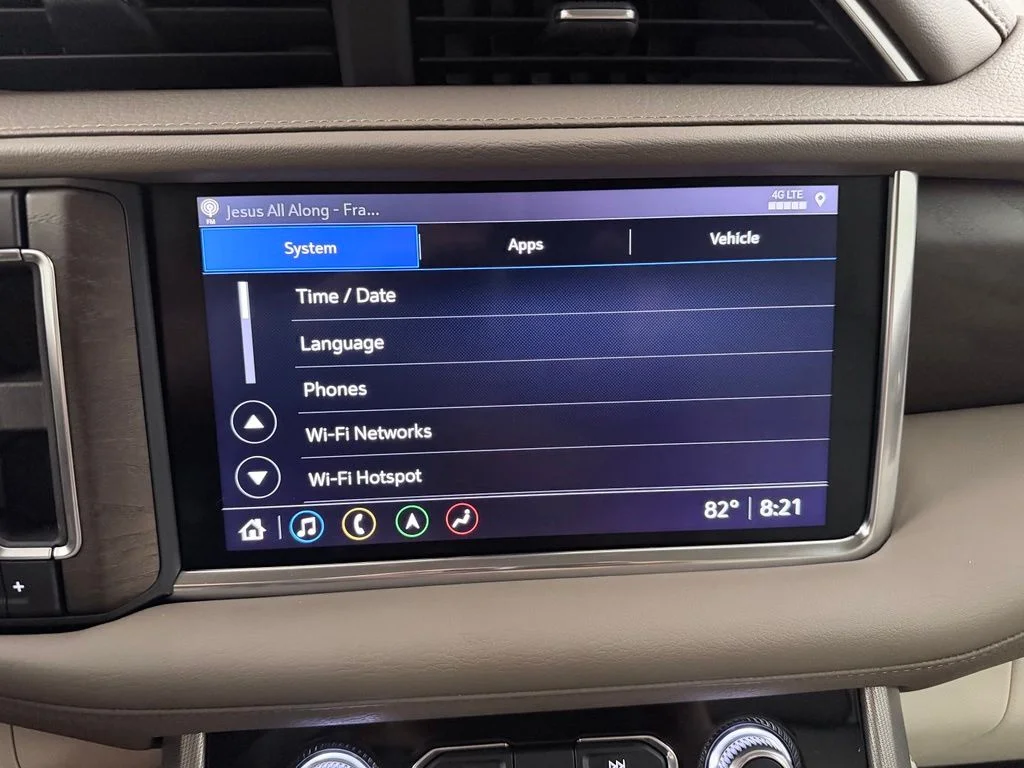Used 2021 White Frost GMC Denali image 28