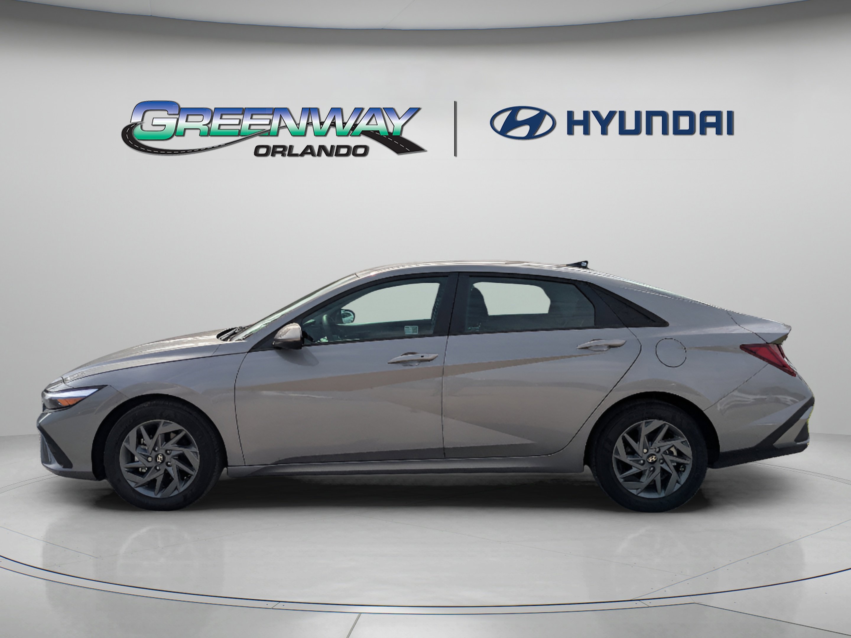 Used 2025 Fluid Metal Hyundai Blue image 5