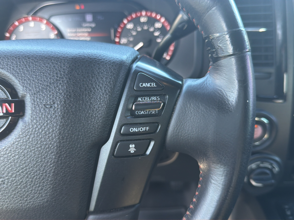 Used 2021 White Nissan PRO-4X image 46