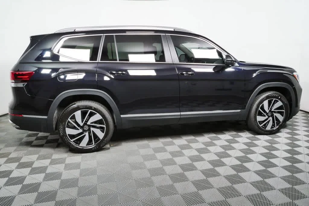 New 2026 Deep Black Pearl Volkswagen 2.0T SEL image 2