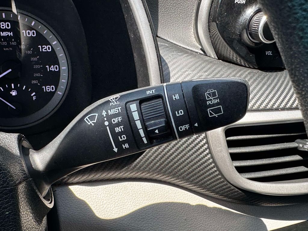 Used 2019 Gray Hyundai SE image 23
