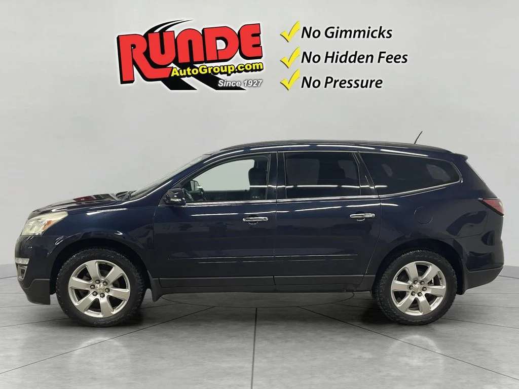 Used 2017 Chevrolet Traverse 1LT with VIN 1GNKVGKD6HJ284363 for sale in Manchester, IA
