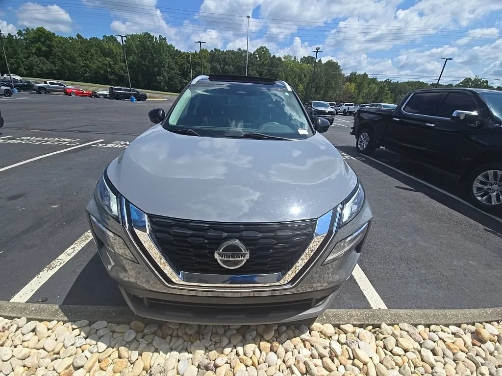Used 2021 Boulder Gray Pear Nissan SL image 7