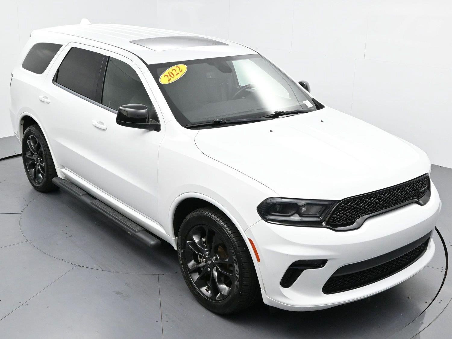 Used 2022 White Knuckle Clearcoat Dodge SXT image 42