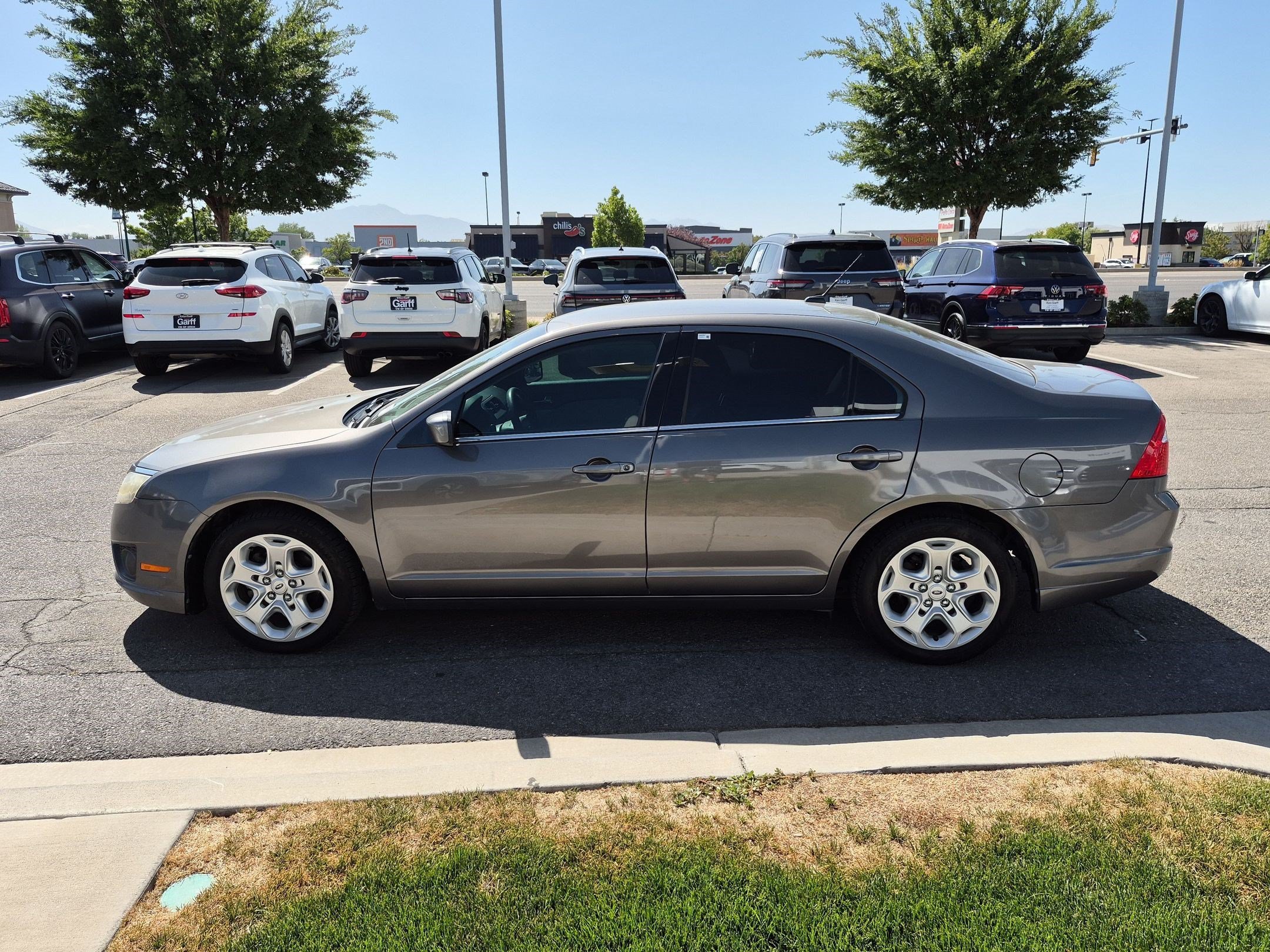 Used 2011 Sterling Gray Metallic Ford SE image 6