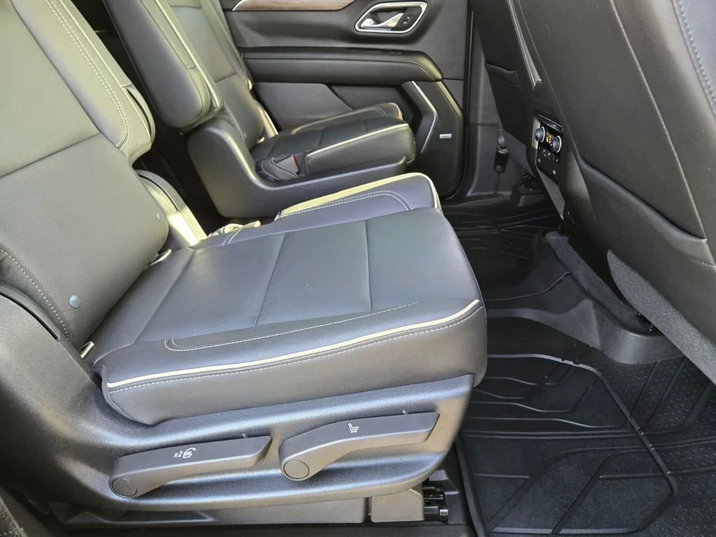 Used 2021 EMPIRE BEIGE METALLIC Chevrolet Premier image 15