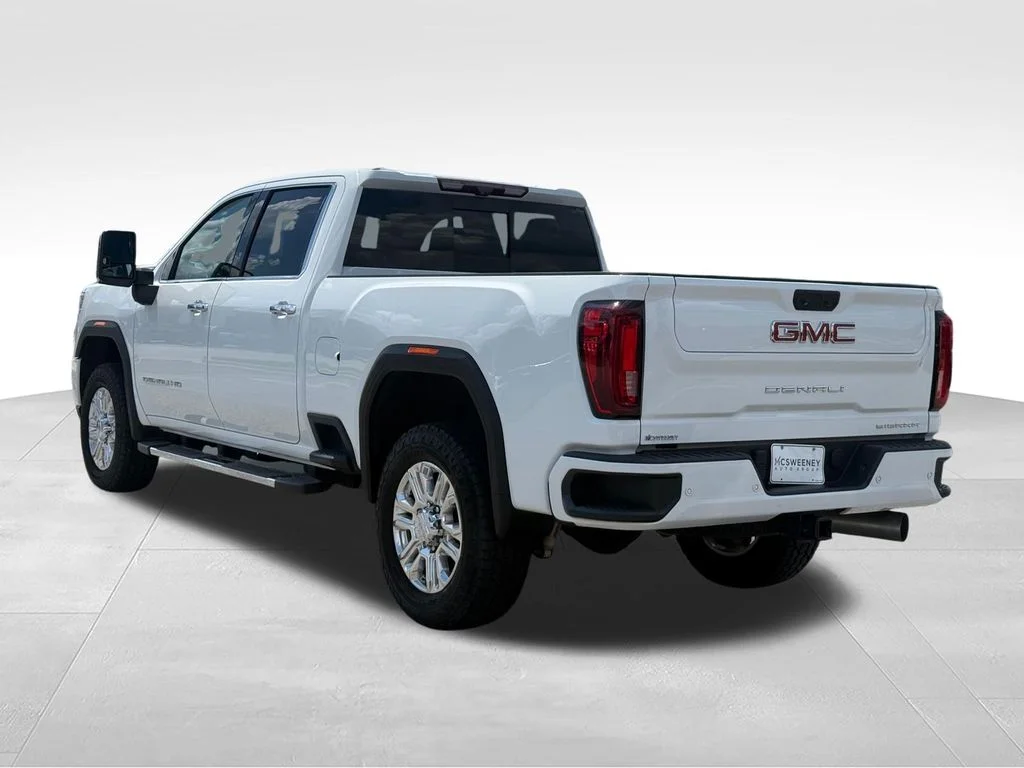 Used 2023 White GMC Denali image 3