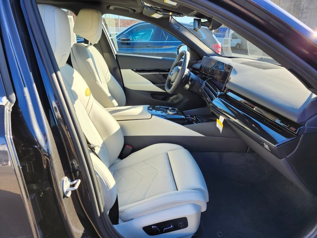 Used 2026 Gray BMW 530i xDrive image 11