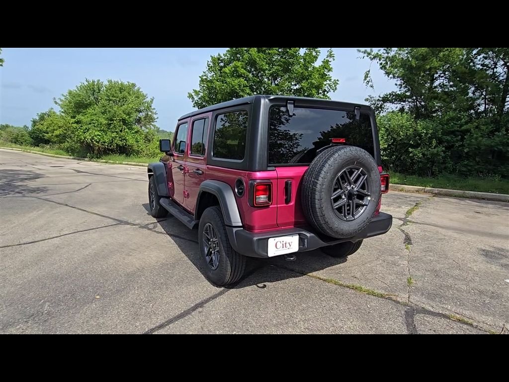 New 2026 Tuscadero Pearl-Coat Exterior Paint Jeep Sport S image 6