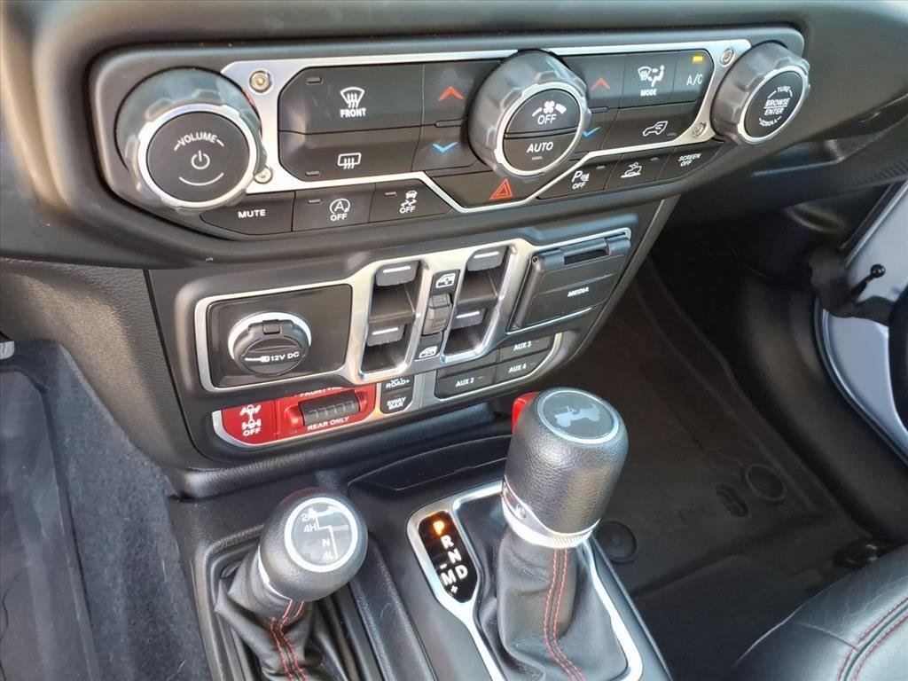 Used 2023 Silver Zynith Clearcoat Jeep Rubicon image 21