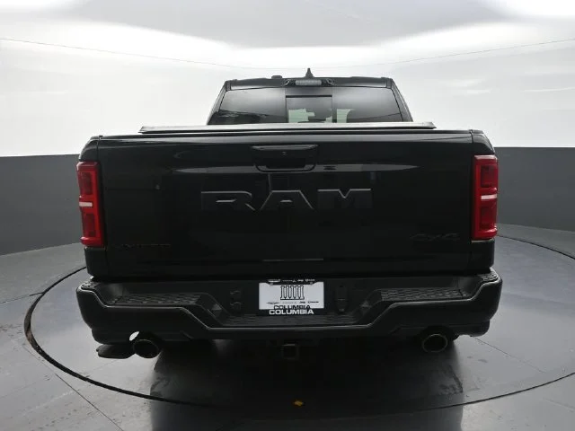 New 2026 Diamond Black Crystal Pearl-Coat Exterior Paint RAM Limited image 7