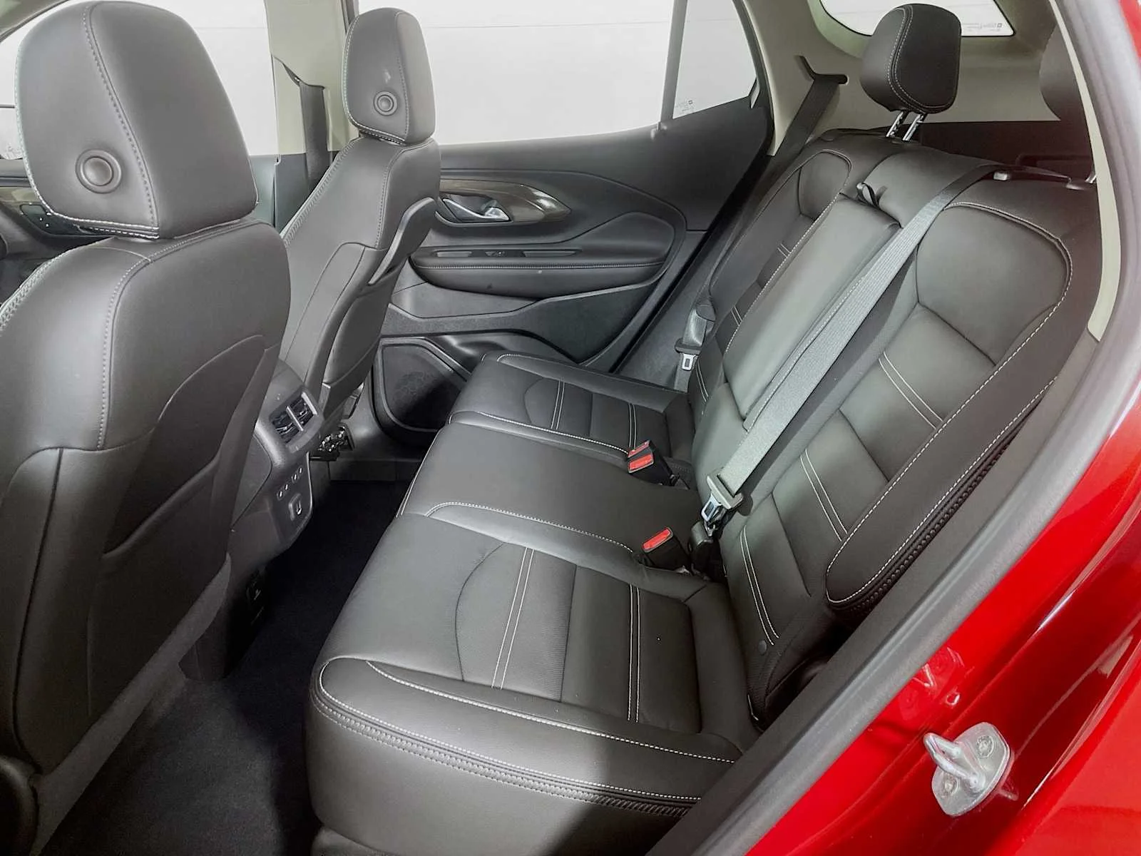 Used 2023 Volcanic Red Tintcoat GMC Denali image 24