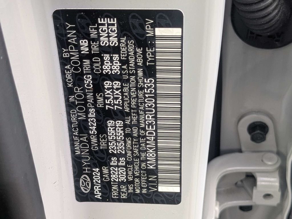Used 2024 Gray Hyundai SE image 19