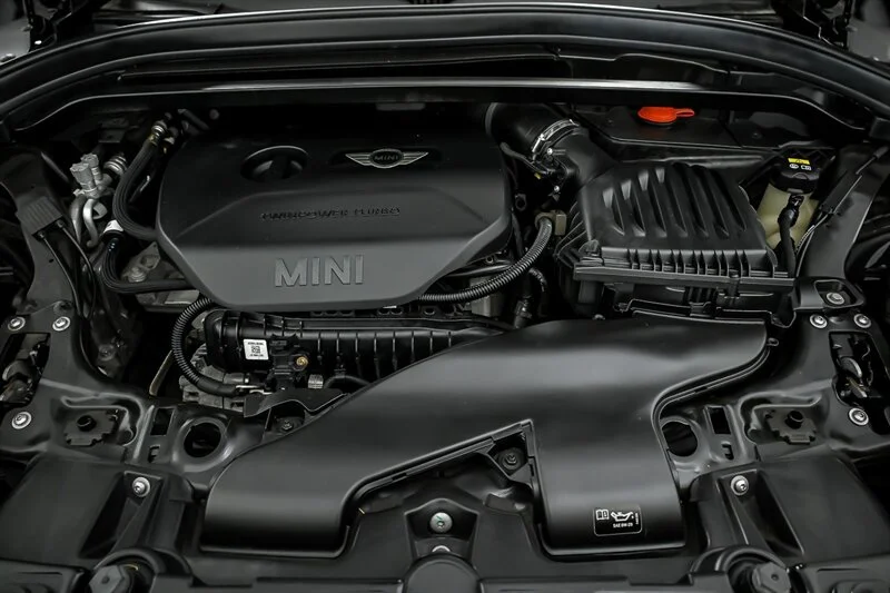Used 2019 Midnight Black Metallic MINI Cooper ALL4 image 12