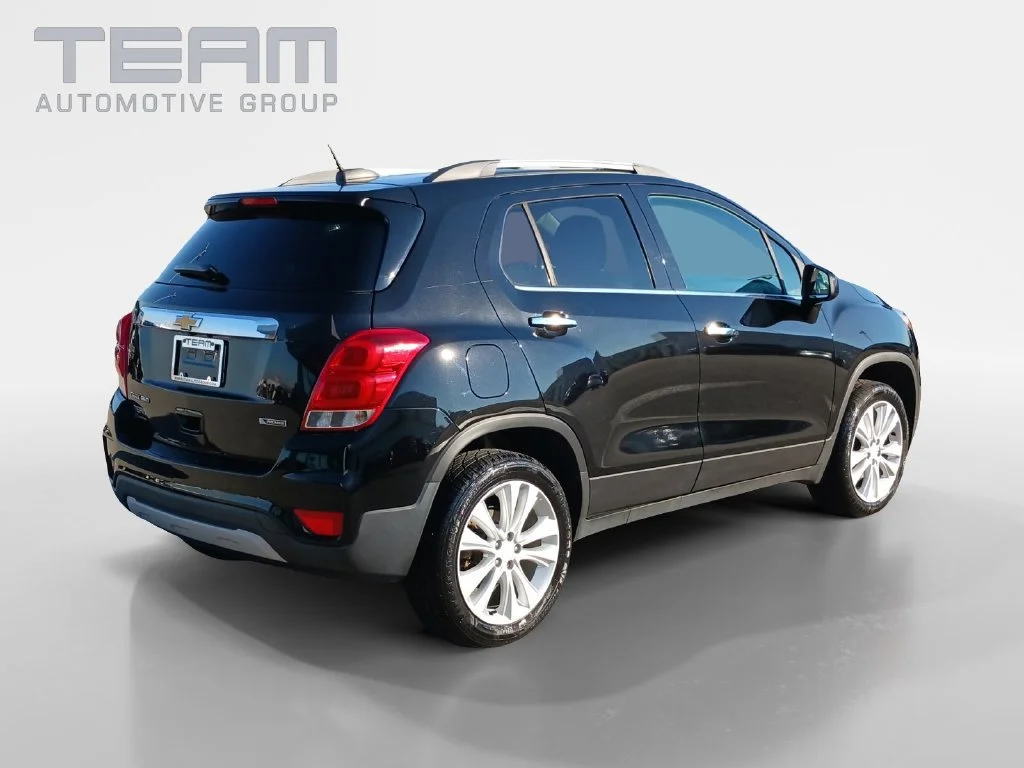 Used 2017 MOSAIC BLACK METALLIC Chevrolet Premier image 7